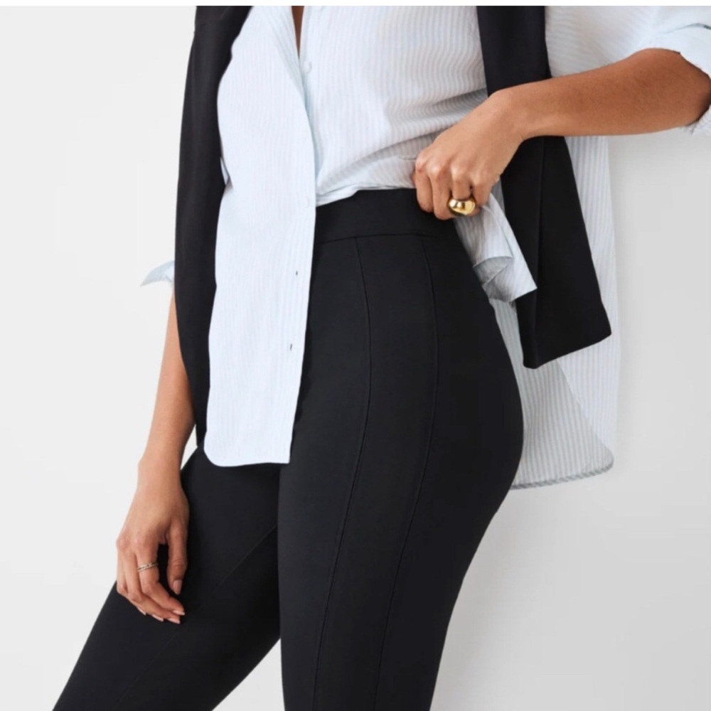 SPANX Black Ponte Leggings with Comfort Fit and Sleek Design